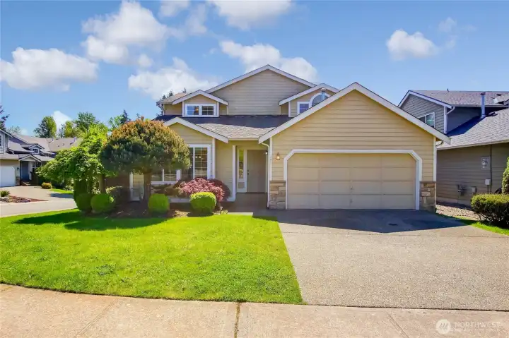 Great property has 4beds and 2.5 baths