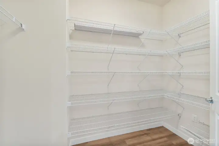 Large pantry space, by entrance