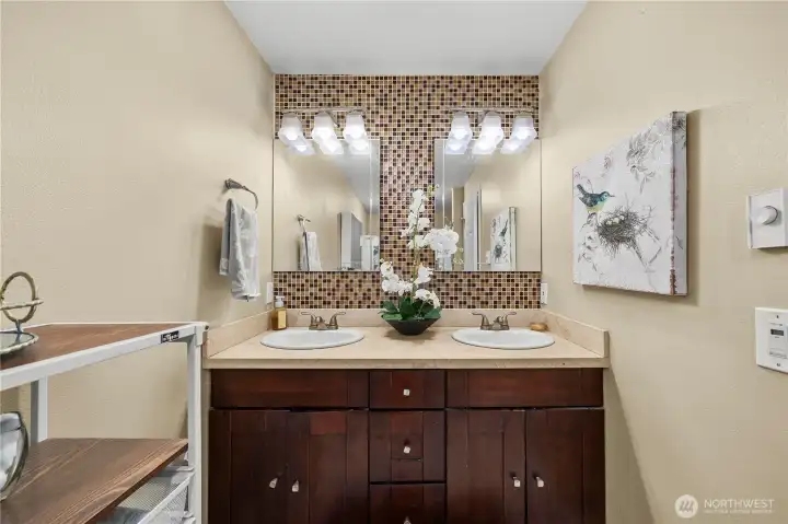 Dual sink vanity