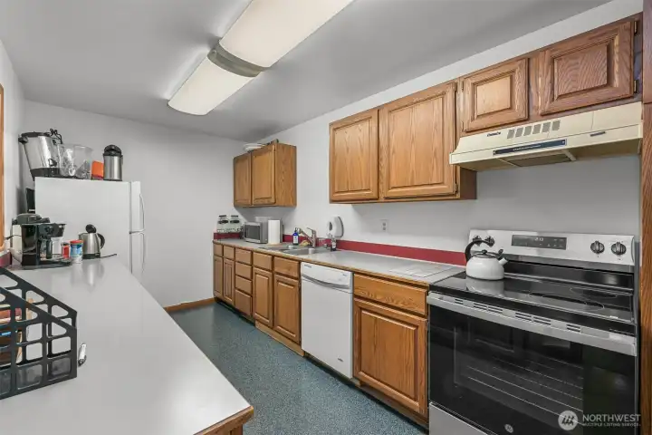 Clubhouse kitchen. Clubhouse kitchen.