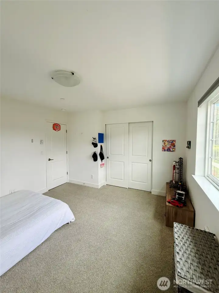 2nd Bedroom