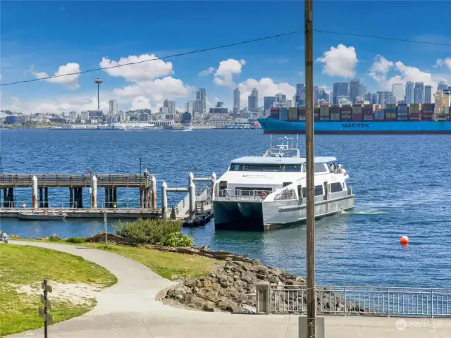 West Seattle Water Taxi for easy commute to downtown.