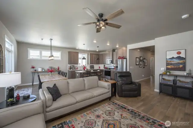 Living Room/Kitchen/Dining