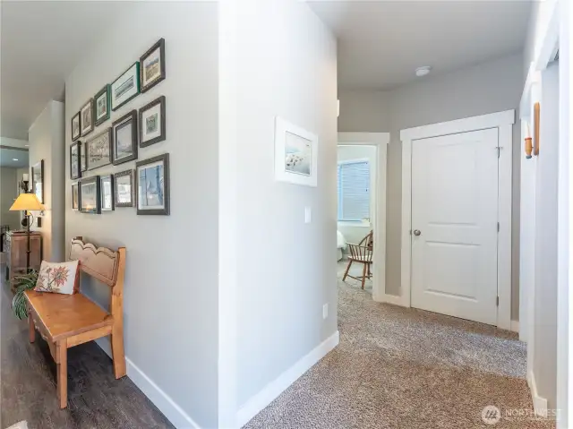 -back hallway back to  the other bedrooms and bath