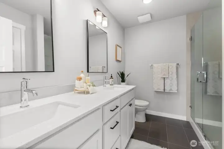 Photographs are for illustrative purposes only. Features, finishes, interior/exterior colors, landscaping and floorplan shown may vary from actual homes built.