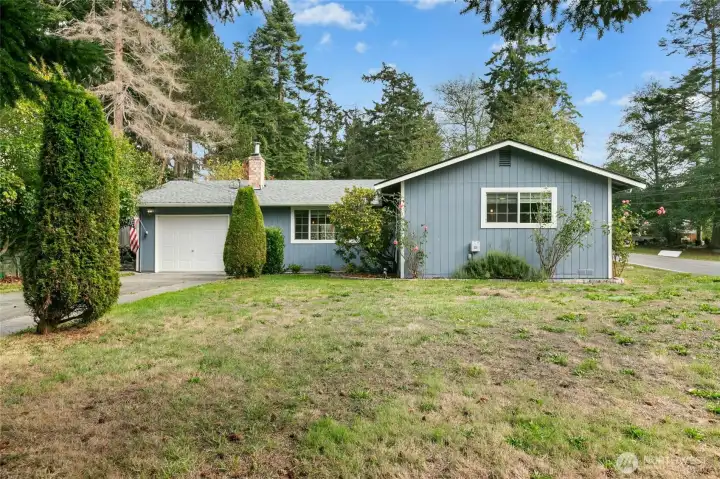Just minutes from Shopping, Nas Whidbey and Deception Pass State Park