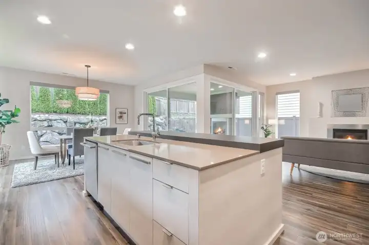 Huge island eating bar