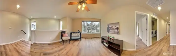 Huge Loft/bonus area in upper level