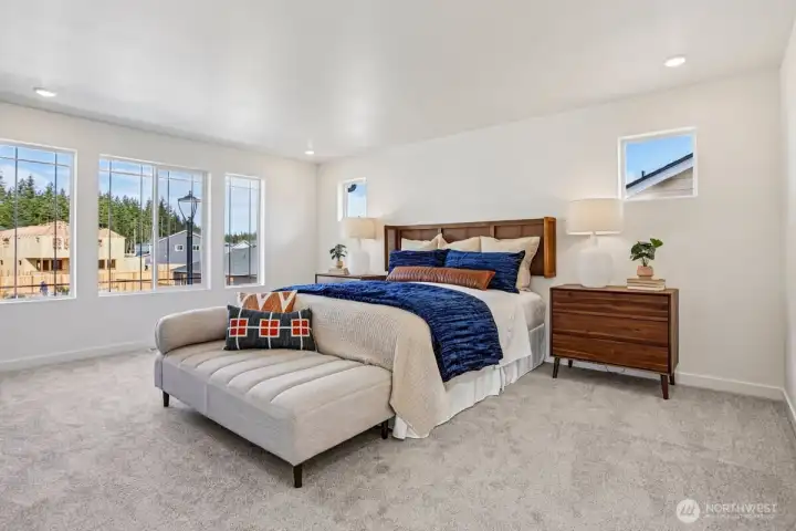 Photos are of a different homesite.  Finishes may vary.