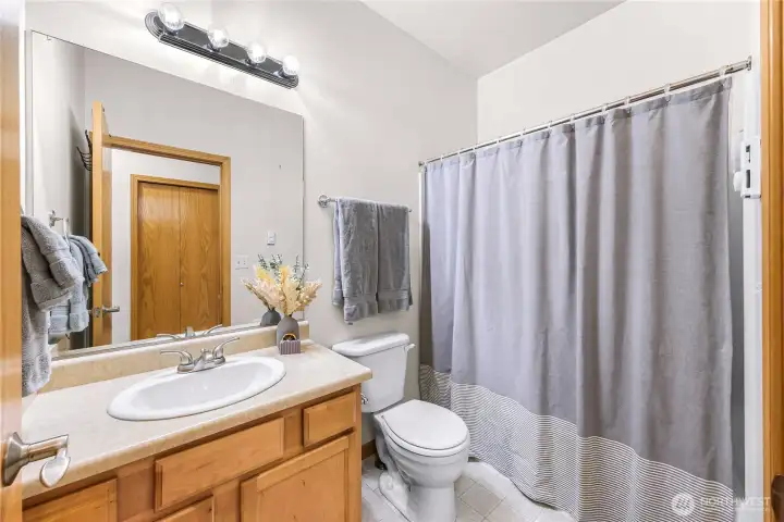 Second bathroom with bathtub