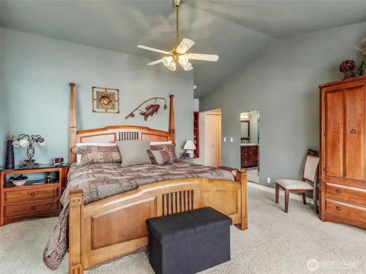 Large primary bedroom