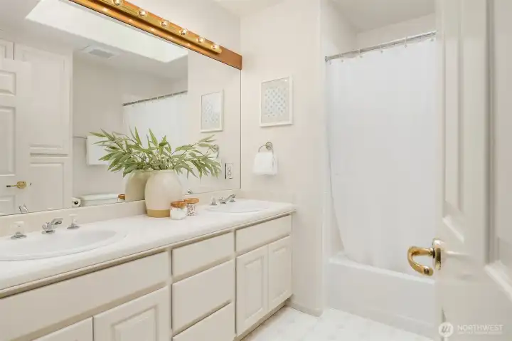 Full bath - 2nd floor