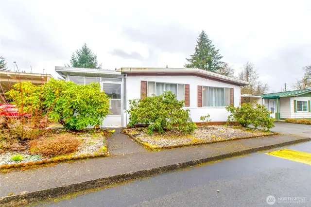 1841 Trosper Road SW #30 Tumwater WA. 2 Bedroom 1.5 bath 960 square feet.
