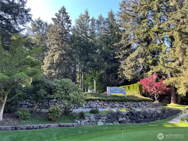 Riviera Golf Course