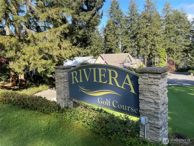 The golf course, boat launch and Lakeshore Restaurant are just a few minutes drive from your new home site!