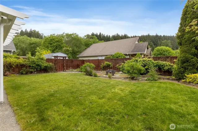 Fully Fenced Backyard with Firepit!