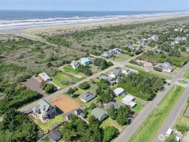 Just a few houses down from the Ocean Lake Way Beach Entrance.