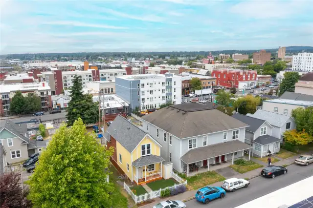 Aerial view highlighting how conveniently close you are to downtown Bellingham and local favorites like bus lines, breweries, coffee shops, the Co-op, and more.