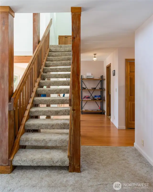 Stairway to primary bedroom