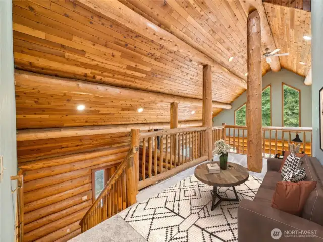 Upstairs Loft Area.