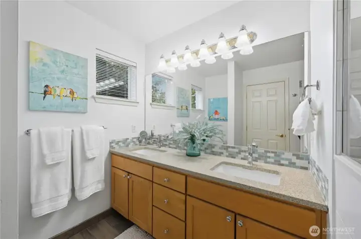 En-suite with Double full vanity