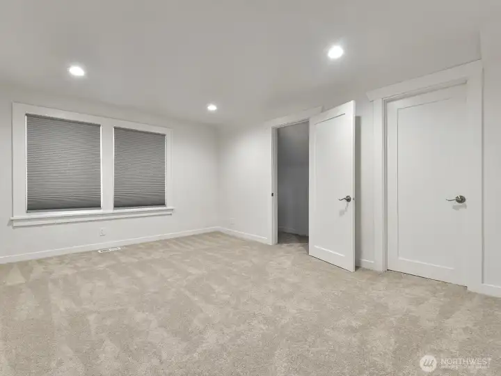 2 closets in 2nd upstairs bedroom.