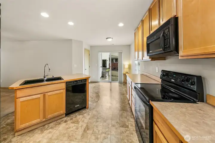 Kitchen, all appliances stay with the sale that you see in the home