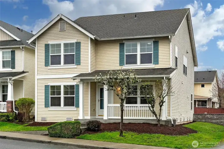 Cute covered front porch