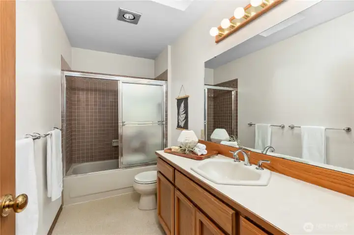 Main Bathroom that is situated between Bedrooms 2 and 3