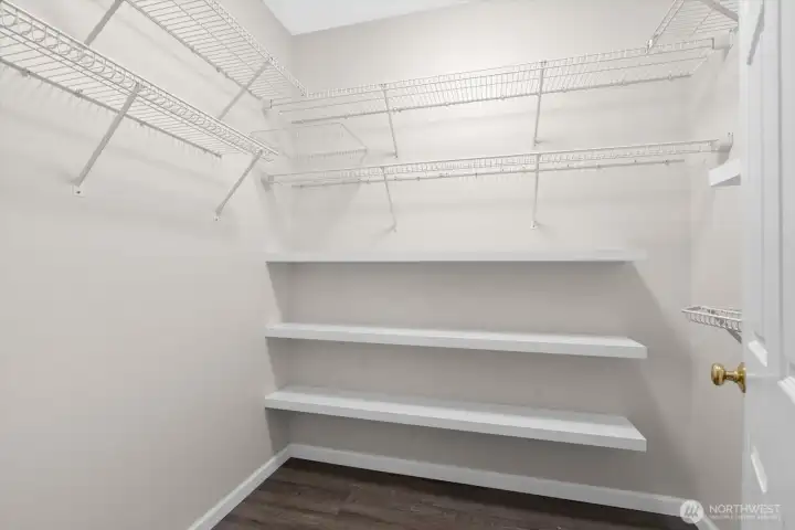 Walk-in Closet