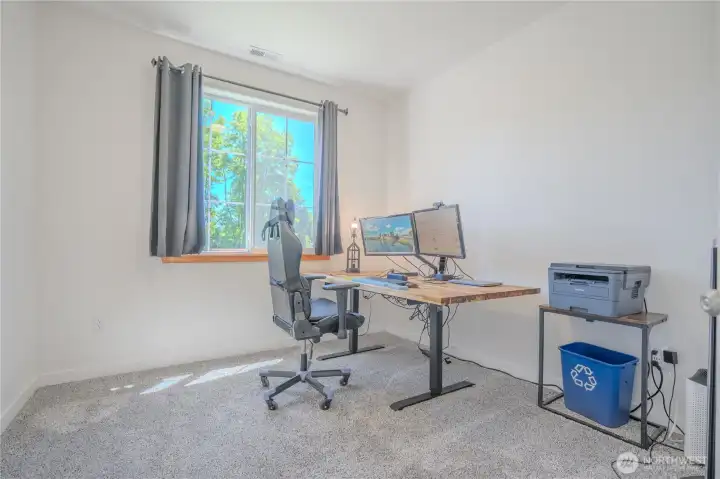 Bedroom 3 currently used as office.  Efficient and reliable Starlink available.