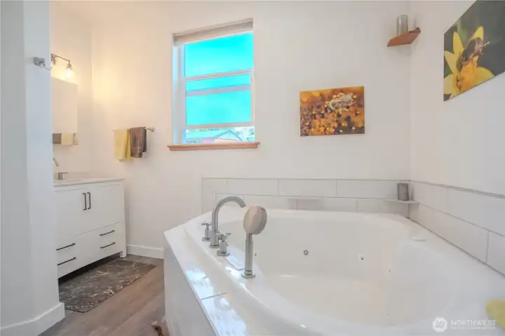 owner enjoys this 2024 jetted soaking tub nightly.  A nice feature for your retreat.