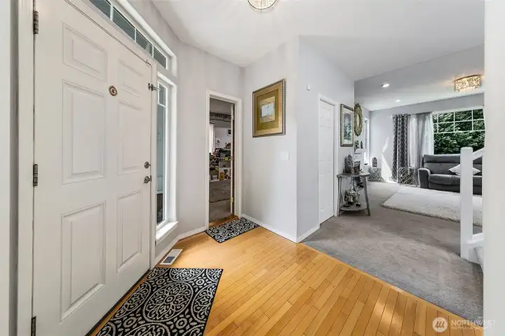 Light & Bright entry way!
