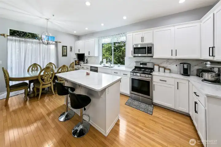 Huge space in kitchen w/large eating area!