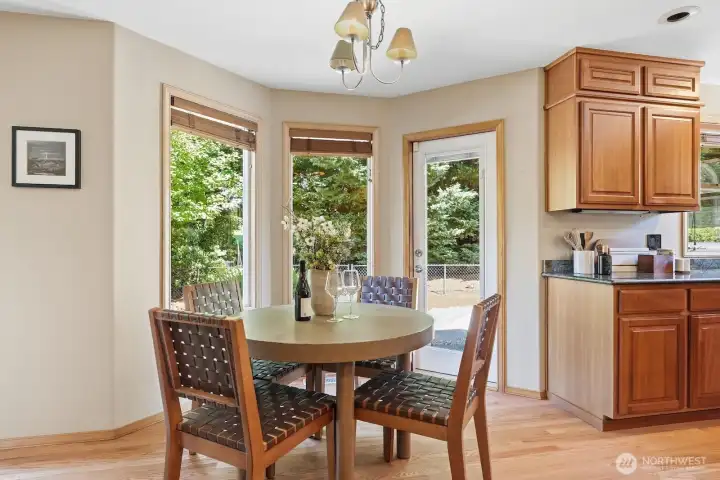 Enjoy your morning coffee or casual meals in the breakfast nook, perfectly positioned to take in peaceful views of the tranquil landscaped backyard. Enjoy your morning coffee or casual meals in the breakfast nook, perfectly positioned to take in peaceful views of the tranquil landscaped backyard.