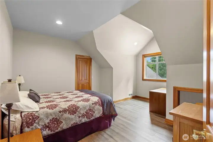 Bedroom Bedroom