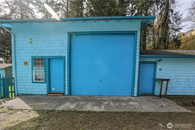 RV Parking or Shop connected to Garage