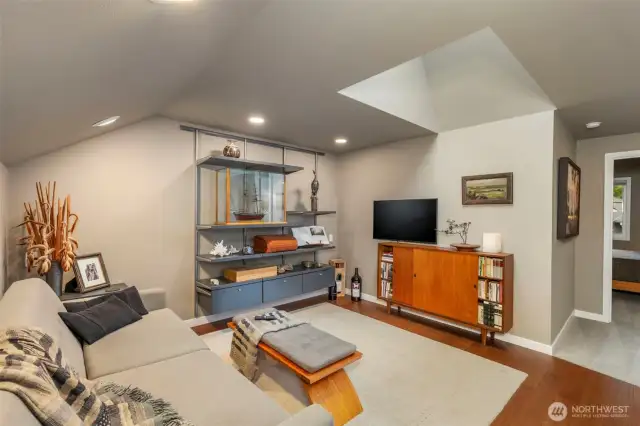 This space offers so many possibilities!