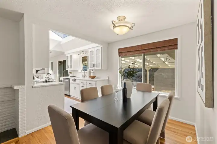 Dining & Kitchen