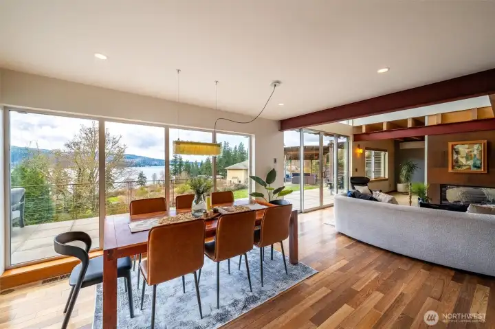 Beautiful warm tones in a modern design.