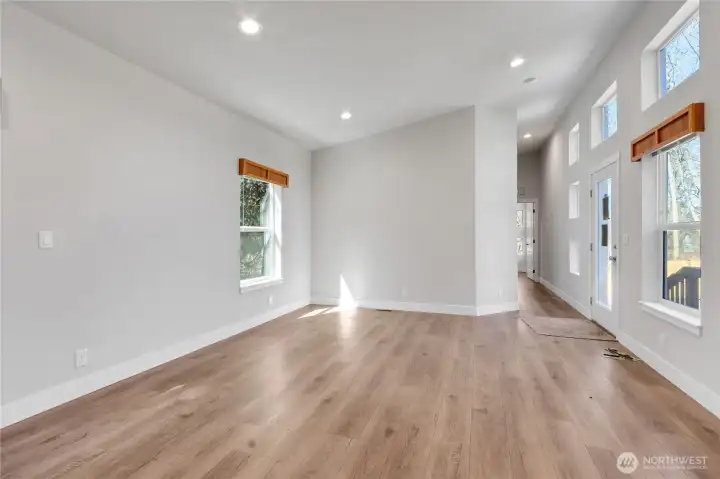 Family room with no virtual staging.