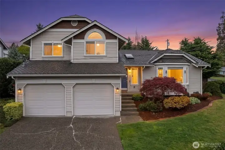 7918 115th Ave SE, Welcome home