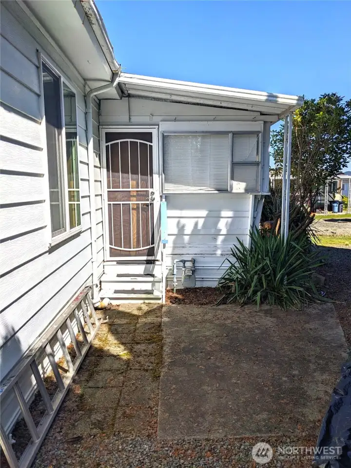 The entry to the sun room