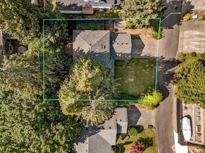 Large lot - lines are approx.