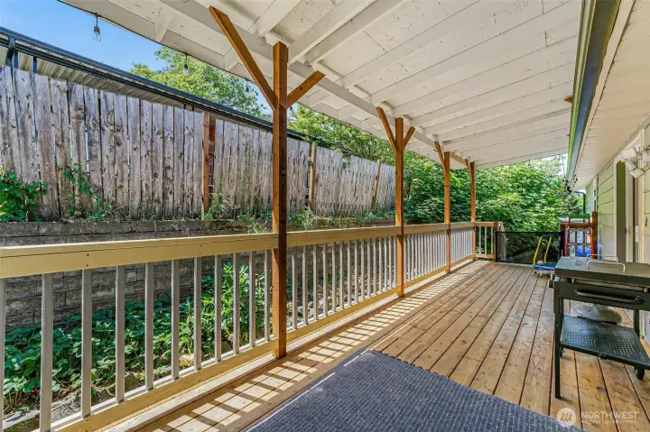 large covered side patio