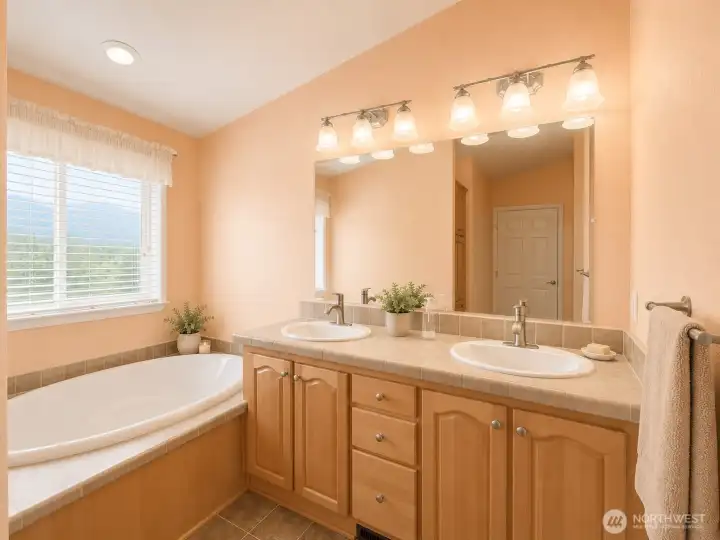Dual vanities Dual vanities