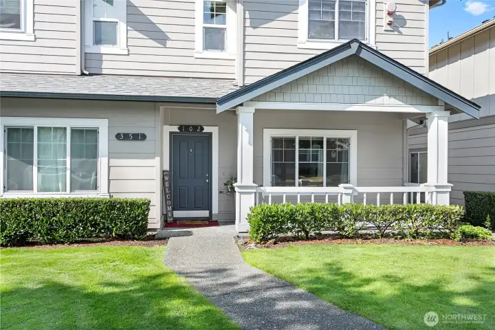 Large 3 bedroom 2.25 bath Condo on tree-lined street Large 3 bedroom 2.25 bath Condo on tree-lined street