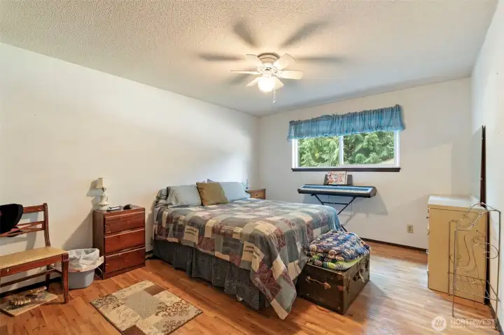 Bedroom 3 with original hardwood floors Bedroom 3 with original hardwood floors