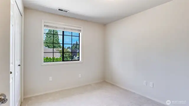 The second upstairs guest bedroom.