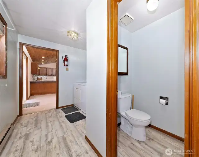 1/2 bath in Mudroom